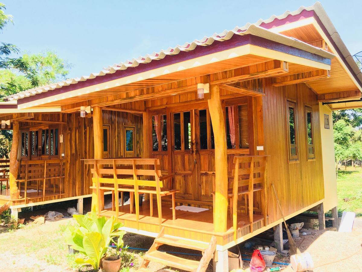 Baansuan Resort Don Sak Extérieur photo