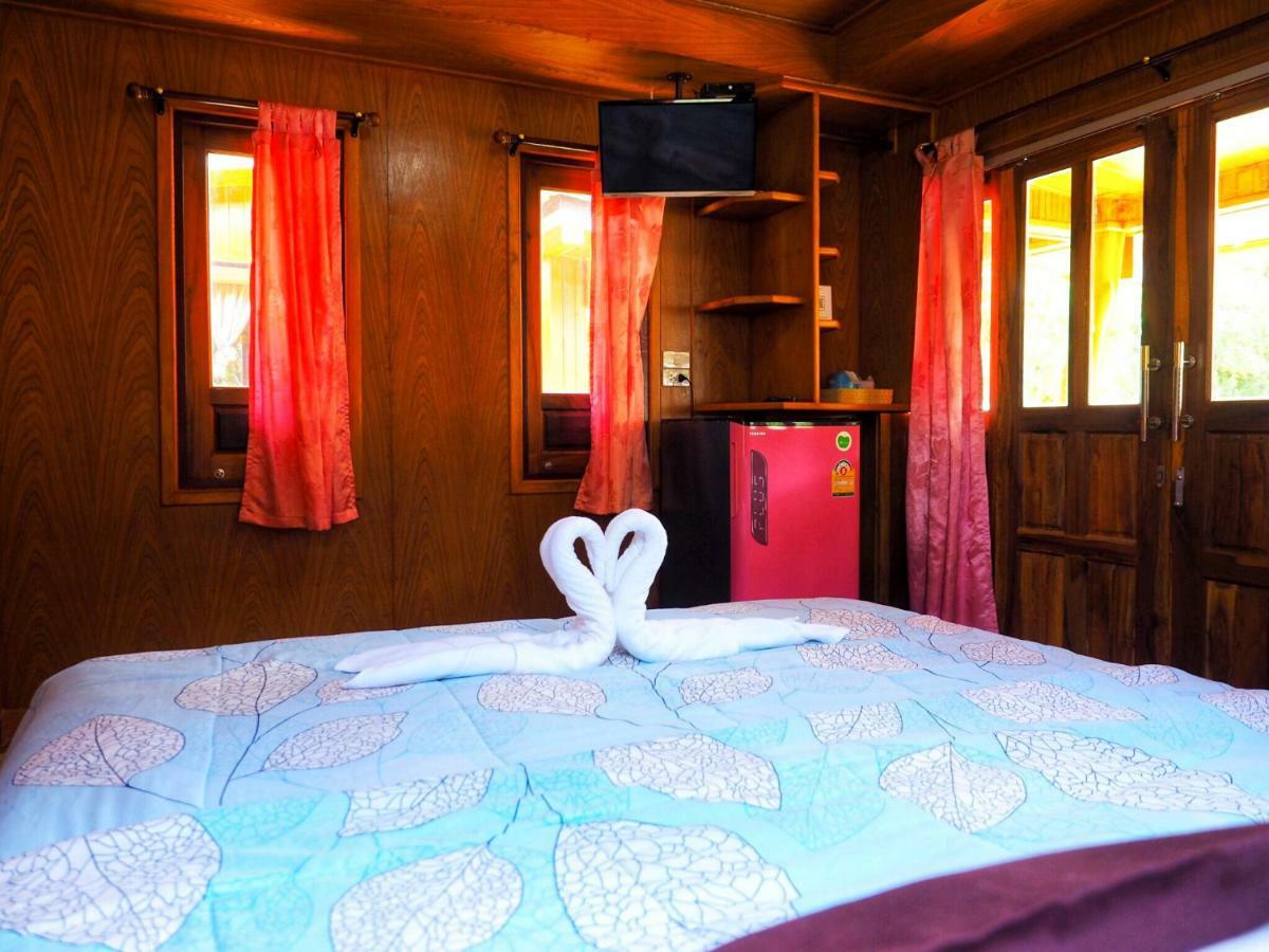 Baansuan Resort Don Sak Extérieur photo